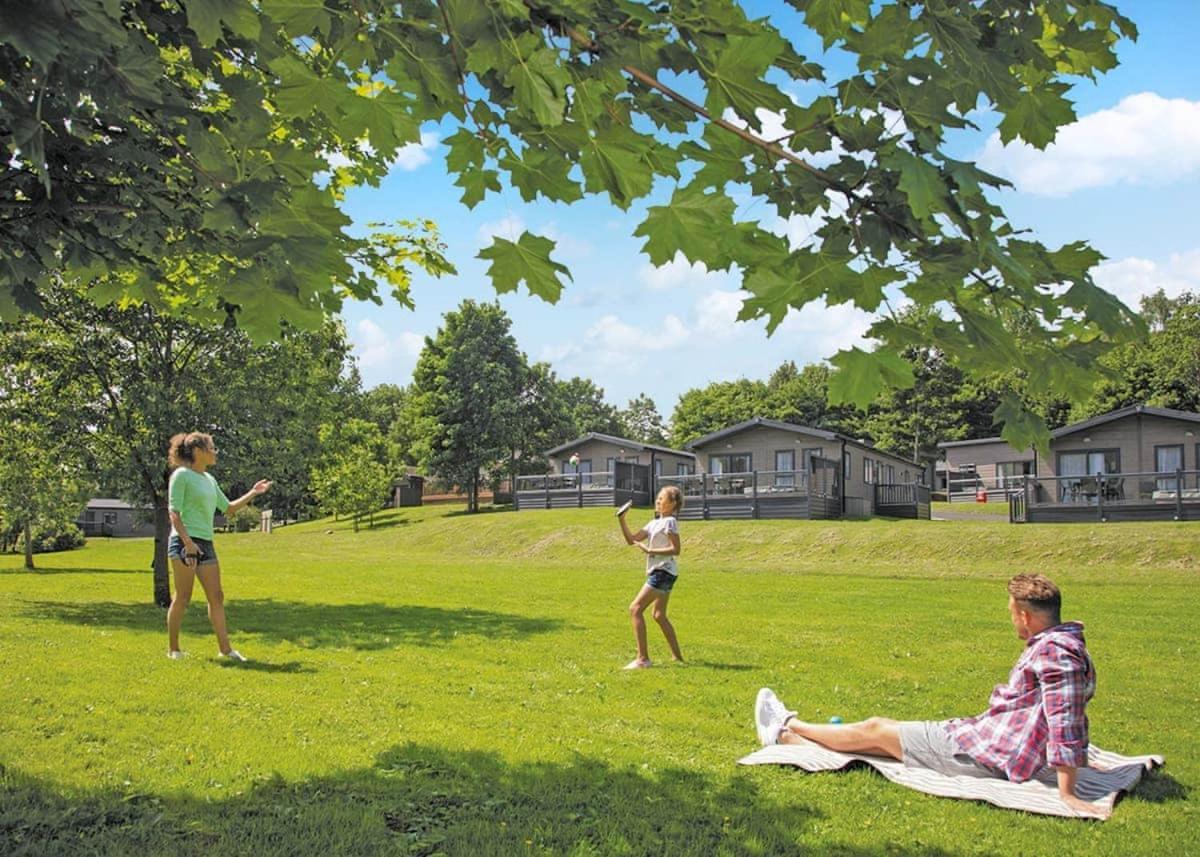 Aysgarth Lodges Экстерьер фото